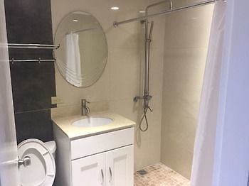 Pia Marine Condominium Tamuning Exteriör bild